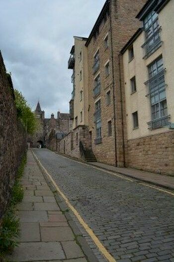 2 Bedroom Flat To Rent In Old Tolbooth Wynd, Edinburgh, EH8