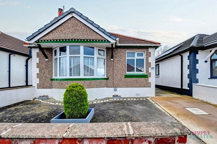 2 Bedroom Detached Bungalow For Sale In Bridgegate Road, Rhyl, LL18