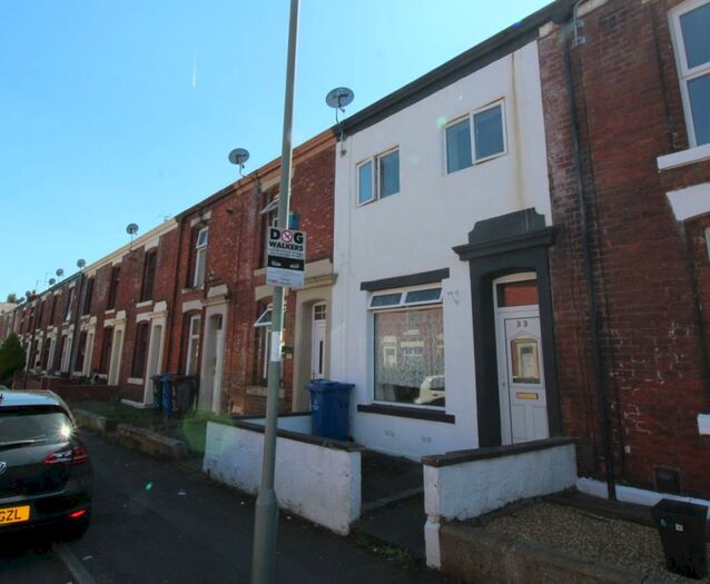 2 Bedroom houses for sale in Queen Victoria Street, BB2, Blackburn with