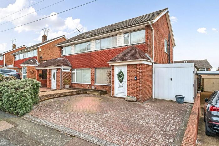 3 Bedroom Semi Detached House For Sale In Cradlebridge Drive, Willesborough, Ashford, TN24