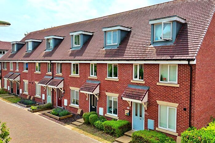 3 Bedroom Terraced House For Sale In Firecracker Drive, Locks Heath, SO31