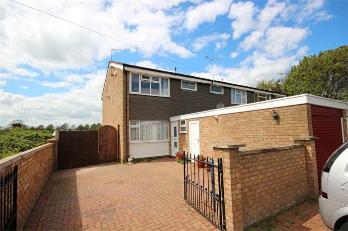 3 Bedroom End Of Terrace House For Sale In High Street, Arlesey, SG15