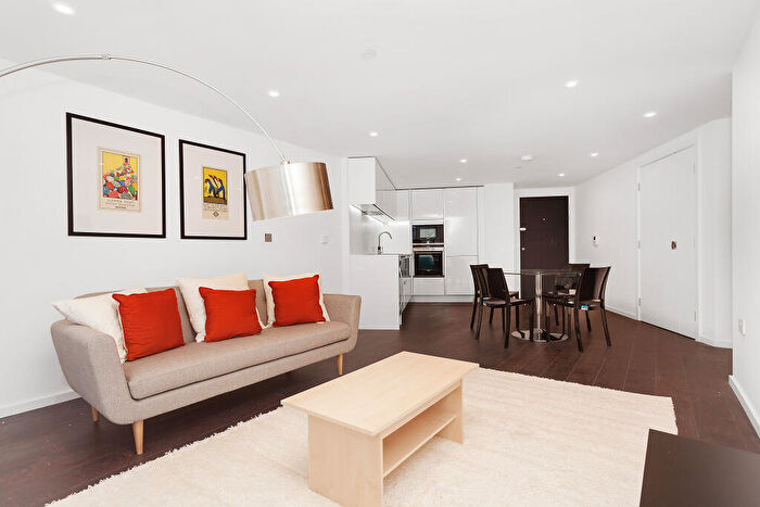 2 Bedroom Apartment To Rent In Eagle Point, City Road, Hackney, London, EC1V