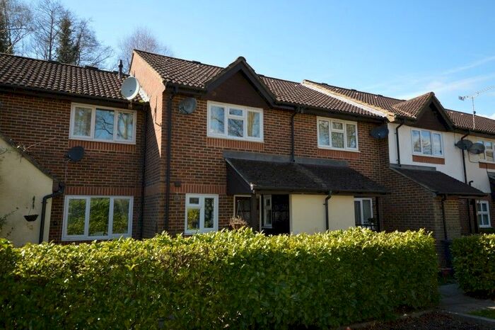 2 Bedroom Terraced House To Rent In Newfield Road, Liss, Hampshire, GU33