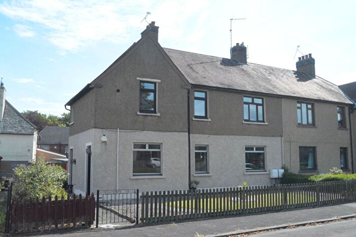 3 Bedroom Flat For Sale In Randyford Street, Falkirk, FK2