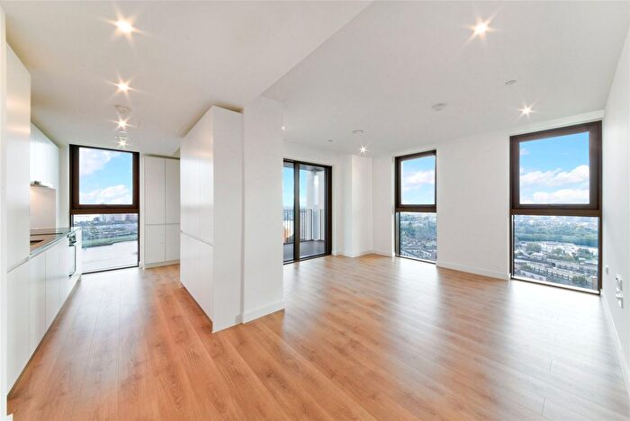 2 Bedroom Flat To Rent In Marsh Wall, London, E14