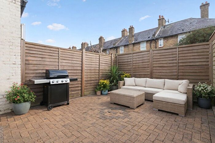 2 Bedroom Terraced House For Sale In Balliol Road, London, N17