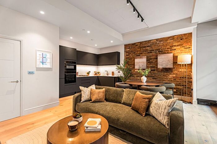 1 Bedroom Flat For Sale In Banner Street, St Lukes, EC1Y