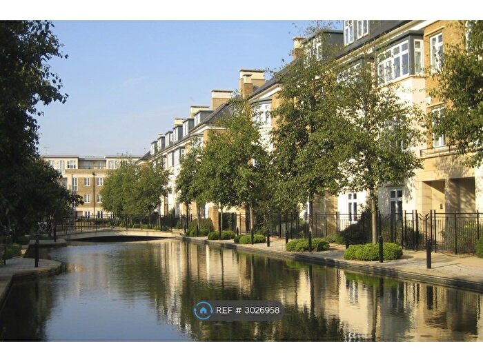 Studio To Rent In Melliss Avenue, Richmond, TW9