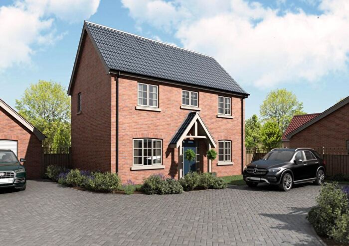 3 Bedroom Detached House For Sale In Halesworth Road, Reydon, IP18