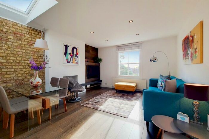 2 Bedroom Flat To Rent In Compton Road, Winchmore Hill, N21