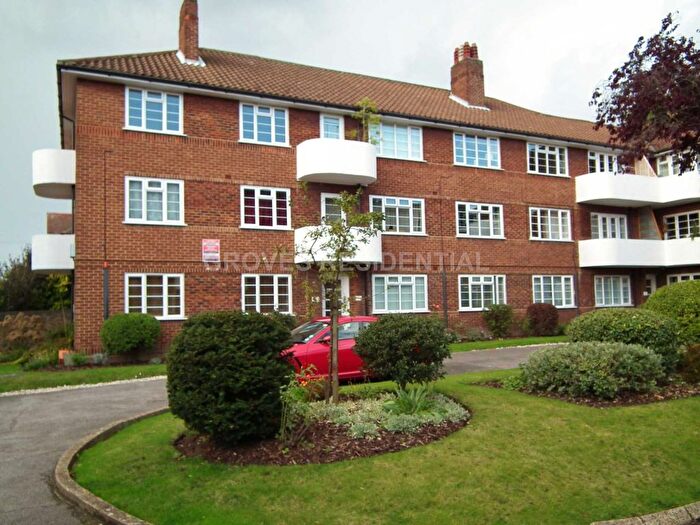 1 Bedroom Flat To Rent In Richmond Road, London, SW20