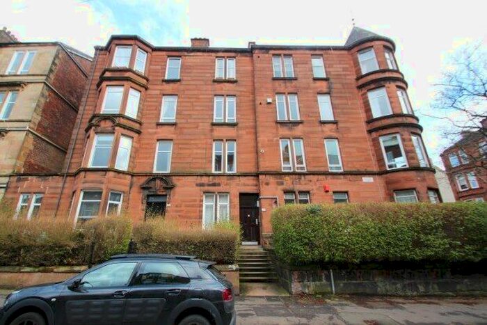 3 Bedroom Flat To Rent In Whitehill Street, Glasgow, G31