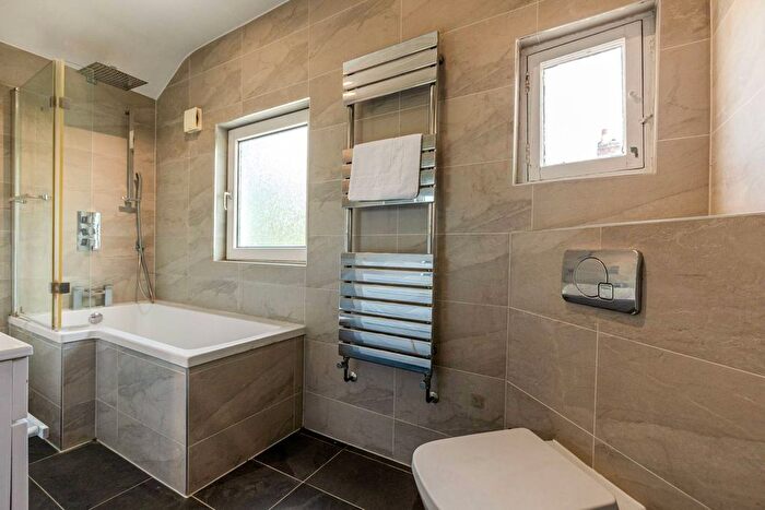 5 Bedroom Semi-detached House For Sale In St Ann's Hill, Wandsworth, London, SW18