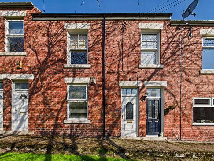 2 Bedroom Flat For Sale In John Street, Earsdon, NE25