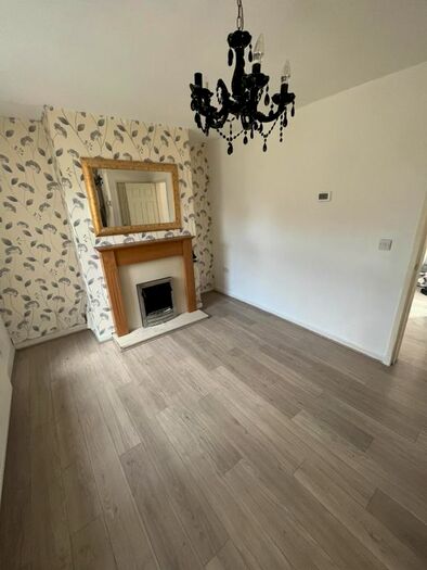 3 Bedroom Semi-Detached House To Rent In Irlam Avenue, Eccles, Manchester, M30