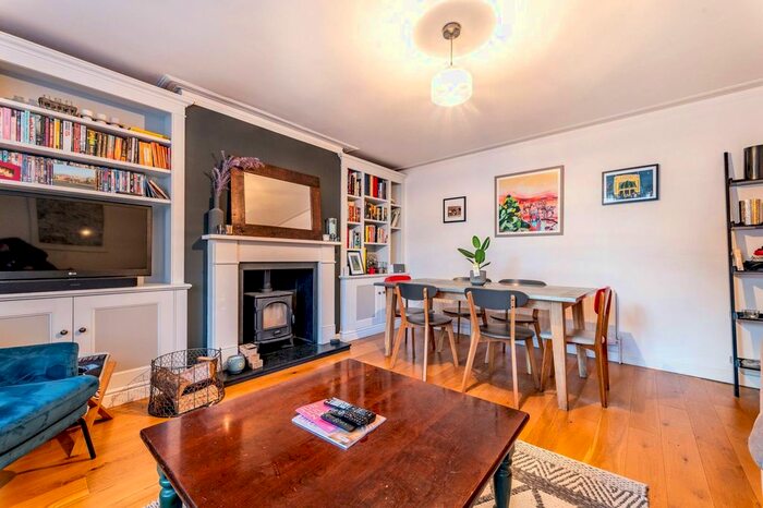 1 Bedroom Maisonette To Rent In Gresham Road, Brixton, London, SW9