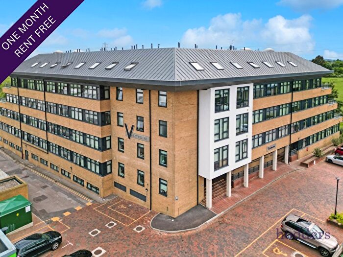 1 Bedroom Flat To Rent In London Road, Staines-Upon-Thames, Surrey, TW18