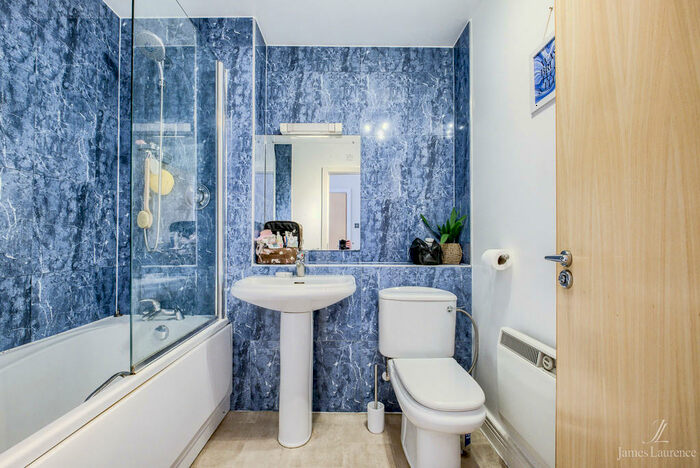 1 Bedroom Apartment For Sale In Royal Arch Aprtments, Wharfside Street, Birmingham City Centre, B1