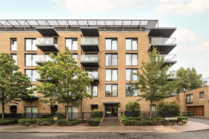1 Bedroom Apartment For Sale In Tizzard Grove, Kidbrooke Village, London, SE3