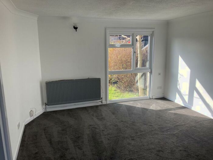 2 Bedroom House To Rent In Pitsea, Basildon, SS13