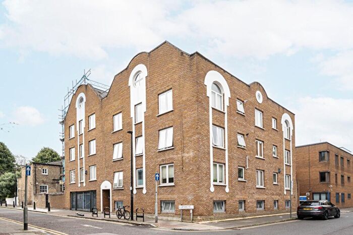 2 Bedroom Flat To Rent In Garner Street, Bethnal Green, London, E2