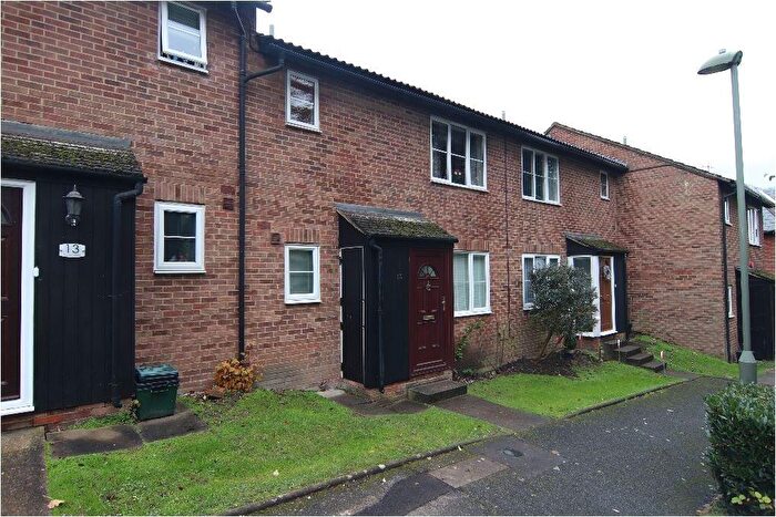 2 Bedroom Ground Maisonette To Rent In Badgers Copse, Orpington, Kent, BR6