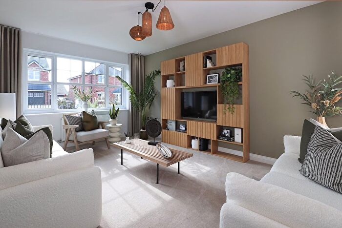 4 Bedroom Detached House For Sale In Cuerden Place, Clayton-Le-Woods, Lancashire, PR25 - Photo 6