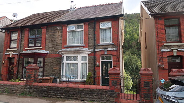 3 Bedroom Semi-Detached House For Sale In Gwyddon Road, Abercarn, Caerphilly County Borough, NP11