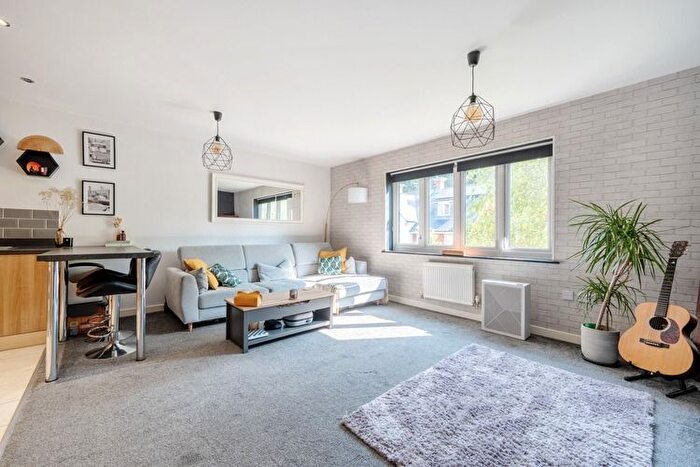 2 Bedroom Flat For Sale In Leddrede House, Leatherhead, Surrey, KT22