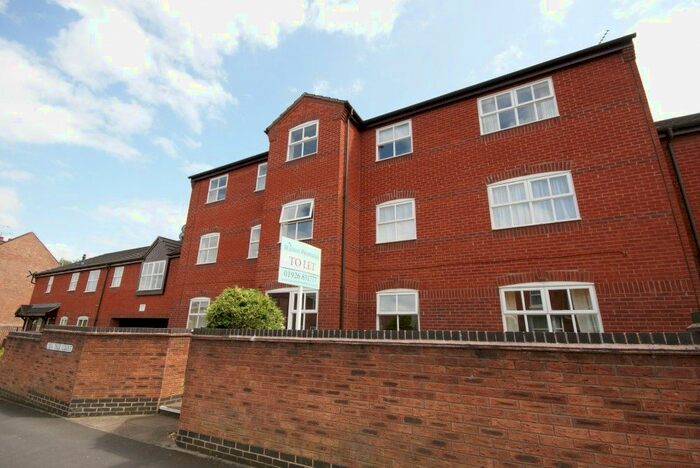 1 Bedroom Flat To Rent In Yew Tree Court, Tachbrook Street, Leamington Spa, CV31