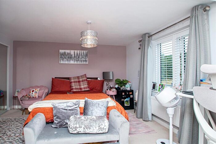 2 Bedroom Terraced House To Rent In Selkirk Drive, Oakridge Park, MK14