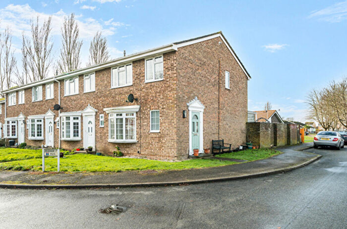 3 Bedroom Semi-Detached House For Sale In Pinehurst Park, Bognor Regis, West Sussex, PO21