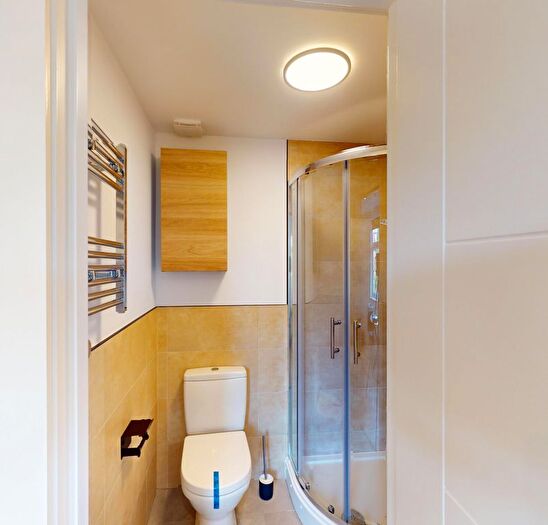 Studio To Rent In Grasmere Avenue, Acton, W3