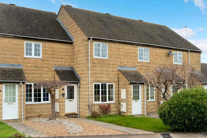 2 Bedroom Terraced House To Rent In Morris Road, Broadway, WR12