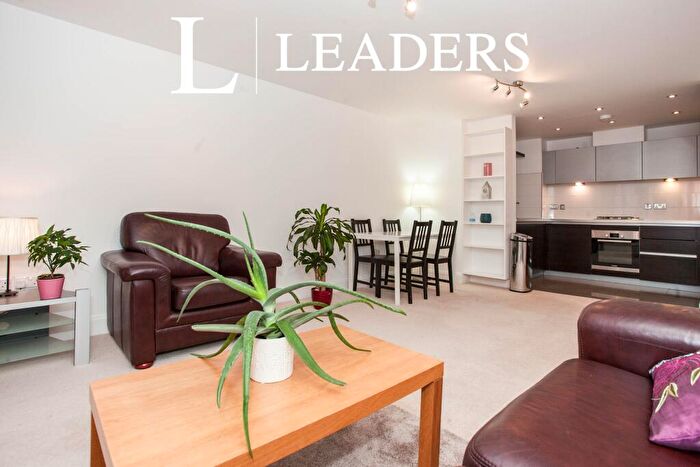 1 Bedroom Flat To Rent In Pepys Court, CB4