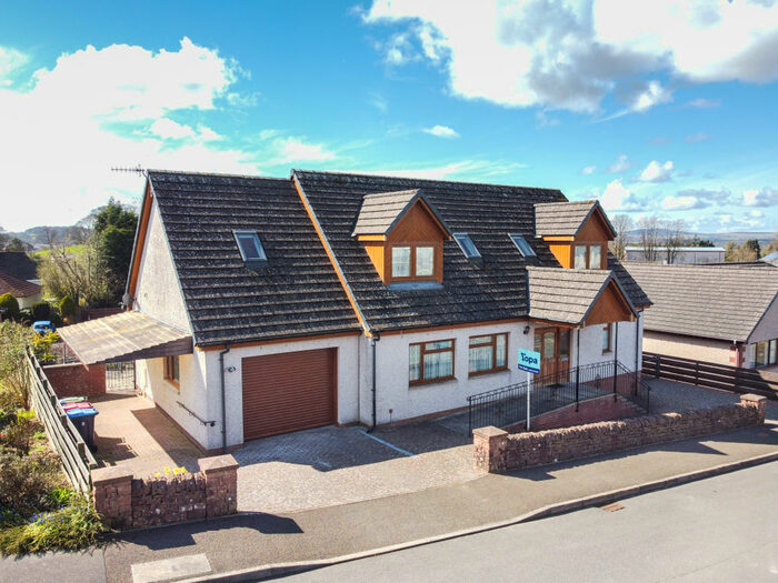 5 Bedroom Detached House For Sale In Garden Hill Drive, Castle Douglas, DG7