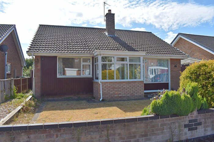 3 Bedroom Detached Bungalow For Sale In Valley Prospect, Newark, NG24