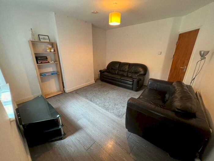 4 Bedroom Semi-Detached House To Rent In Wyeverne Road, Cardiff(City), CF24