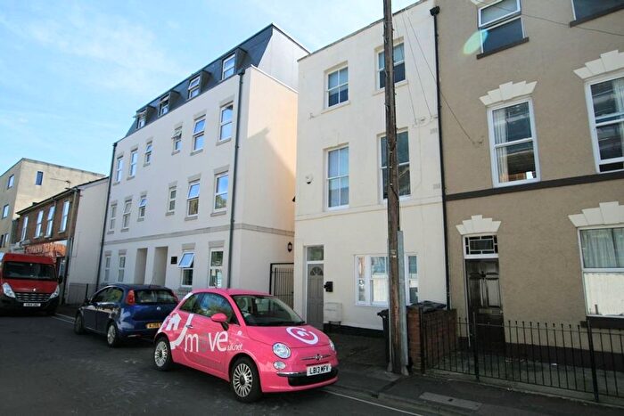 6 Bedroom Property For Sale In Wellington Street, Gloucester, GL1