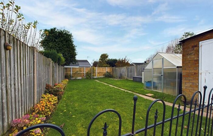 3 Bedroom Semi-Detached House For Sale In Winsford Crescent, Hillcroft Park, Stafford, ST17