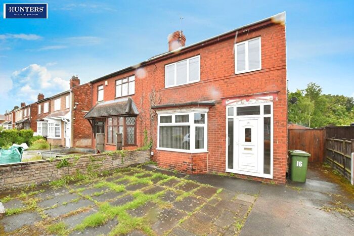 3 Bedroom Semi-Detached House For Sale In Lodge Road, Scunthorpe, DN15