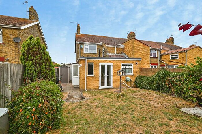 3 Bedroom End Of Terrace House For Sale In Vincent Gardens, Sheerness, Kent, ME12
