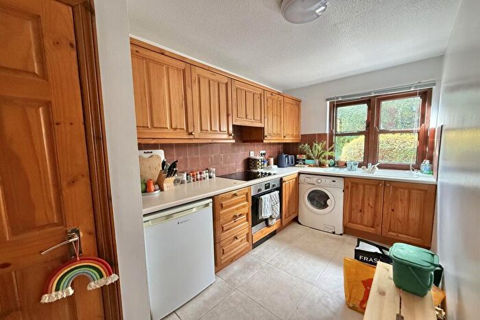 2 Bedroom Apartment To Rent In Elladene Park, Chorlton, M21