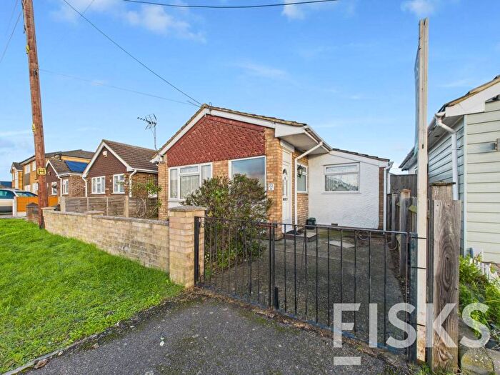 2 Bedroom Bungalow For Sale In Denham Road, Canvey Island, SS8
