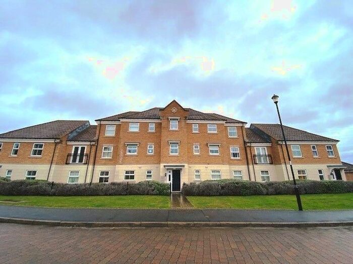2 Bedroom Flat To Rent In Longstork Road, Coton Park, Rugby, CV23