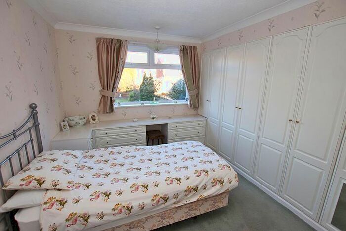 2 Bedroom Semi-Detached Bungalow For Sale In Whitgift Close, Laceby, Grimsby, DN37