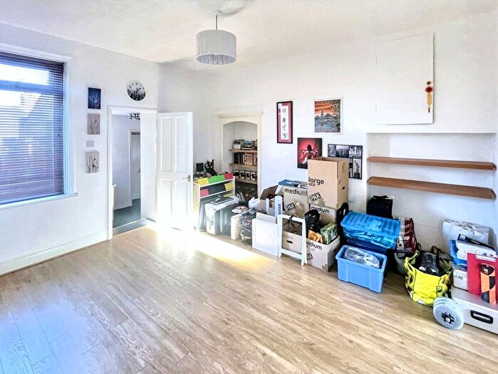 2 Bedroom Flat For Sale In St. Vincent Street, South Shields, NE33