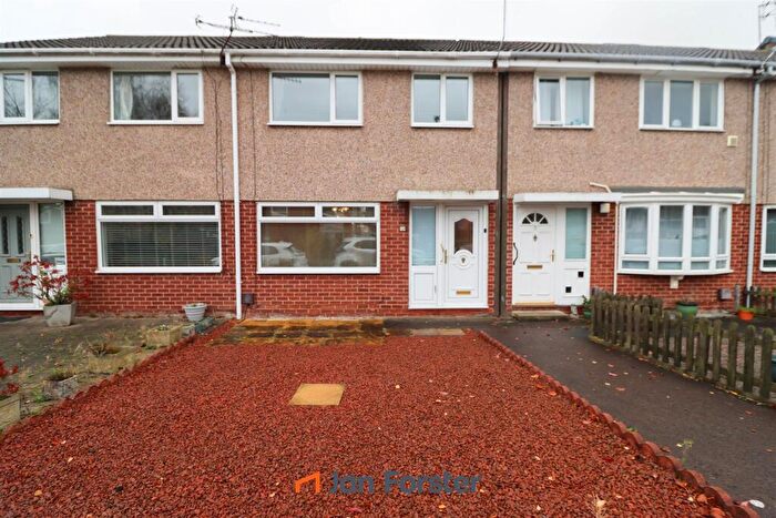 3 Bedroom Terraced House For Sale In Englefield Close, Newcastle Upon Tyne, NE3