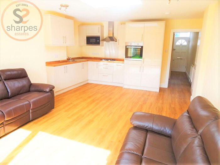 4 Bedroom End Of Terrace House To Rent In Durnsford Road, London, SW19